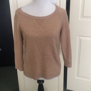 Gap sweater size large